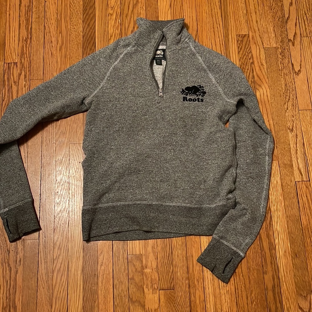 Roots sweater, velvet accents